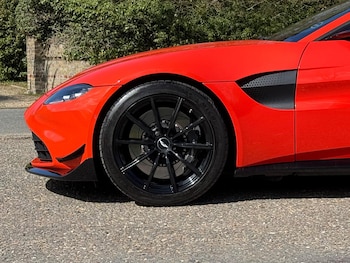 Used Aston Martin Vantage 2019 for sale - 78047786: Photo