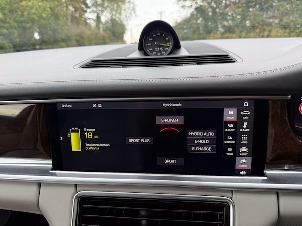 Used Porsche Panamera 2018 for sale - 76012275: Photo 27