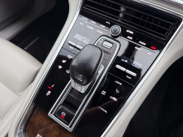 Used Porsche Panamera 2018 for sale - 76012275: Photo 30