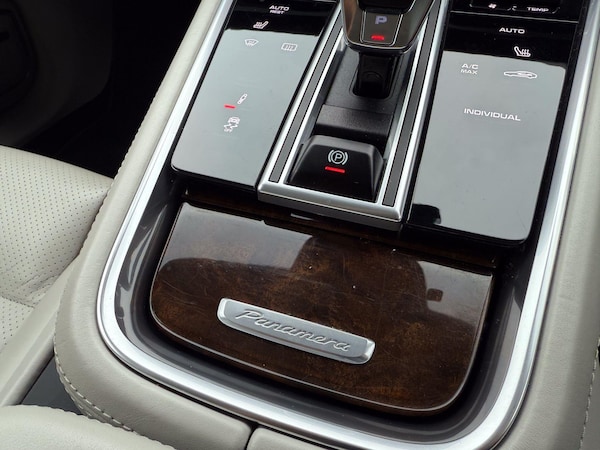 Used Porsche Panamera 2018 for sale - 76012275: Photo 31