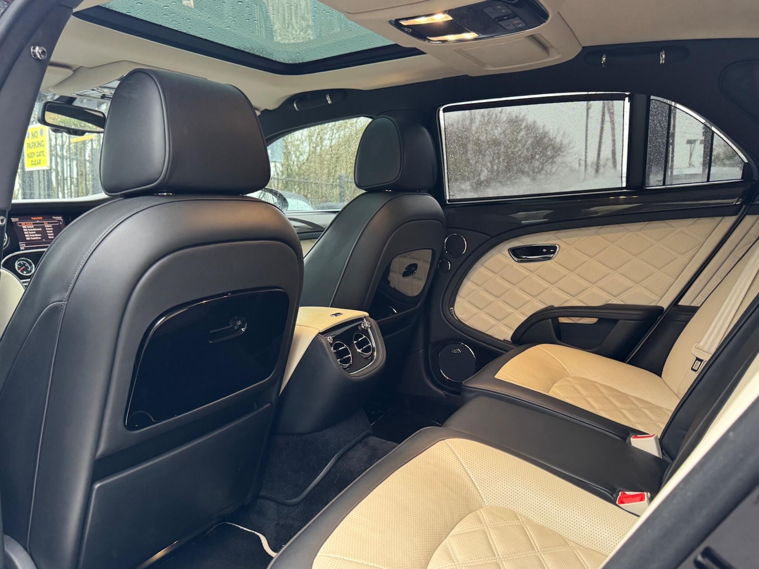 Used Bentley Mulsanne 2015 for sale - 77412363: Photo 9