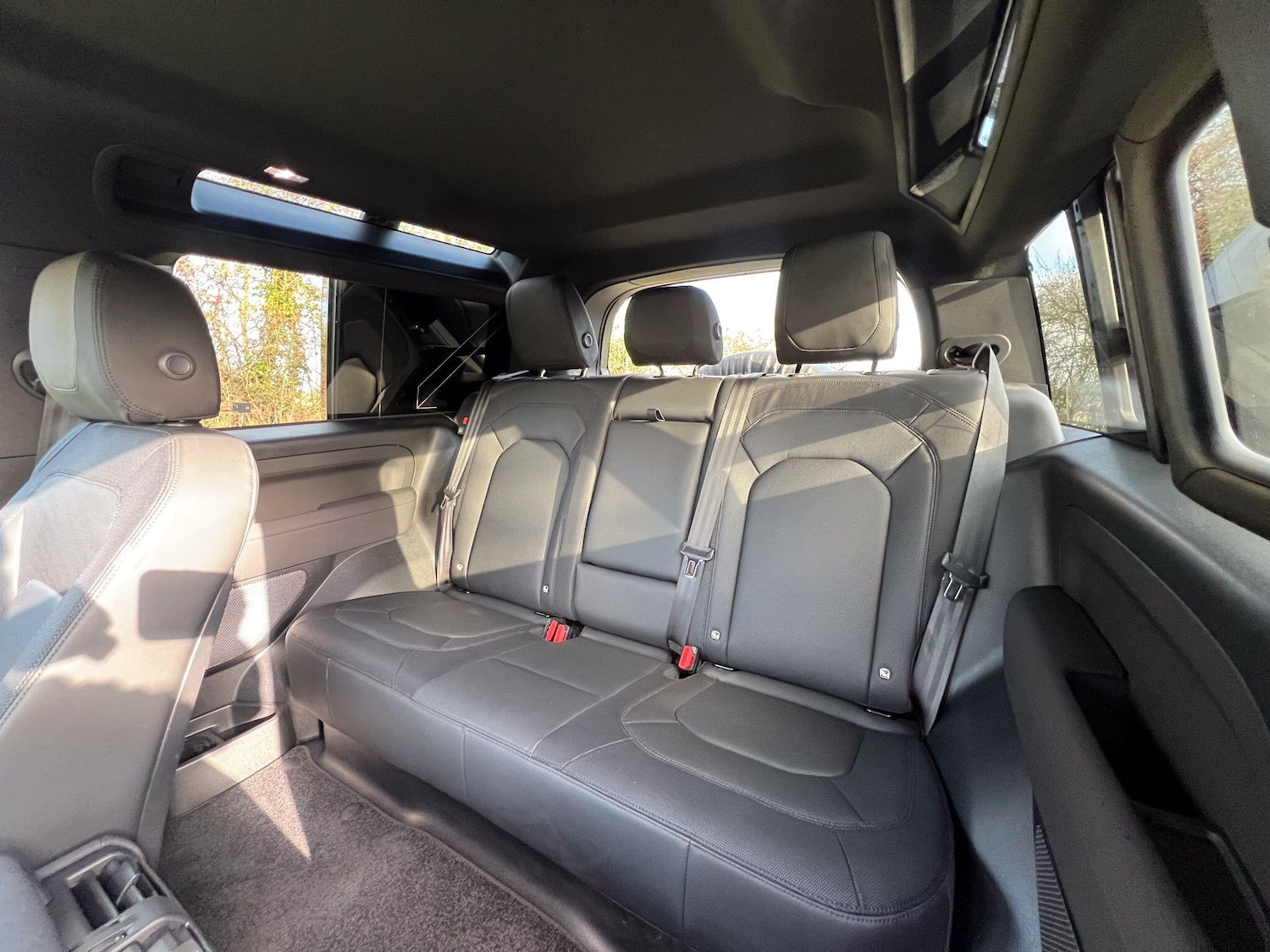 Used Land Rover Defender 90 2023 for sale - 76701068: Photo 19