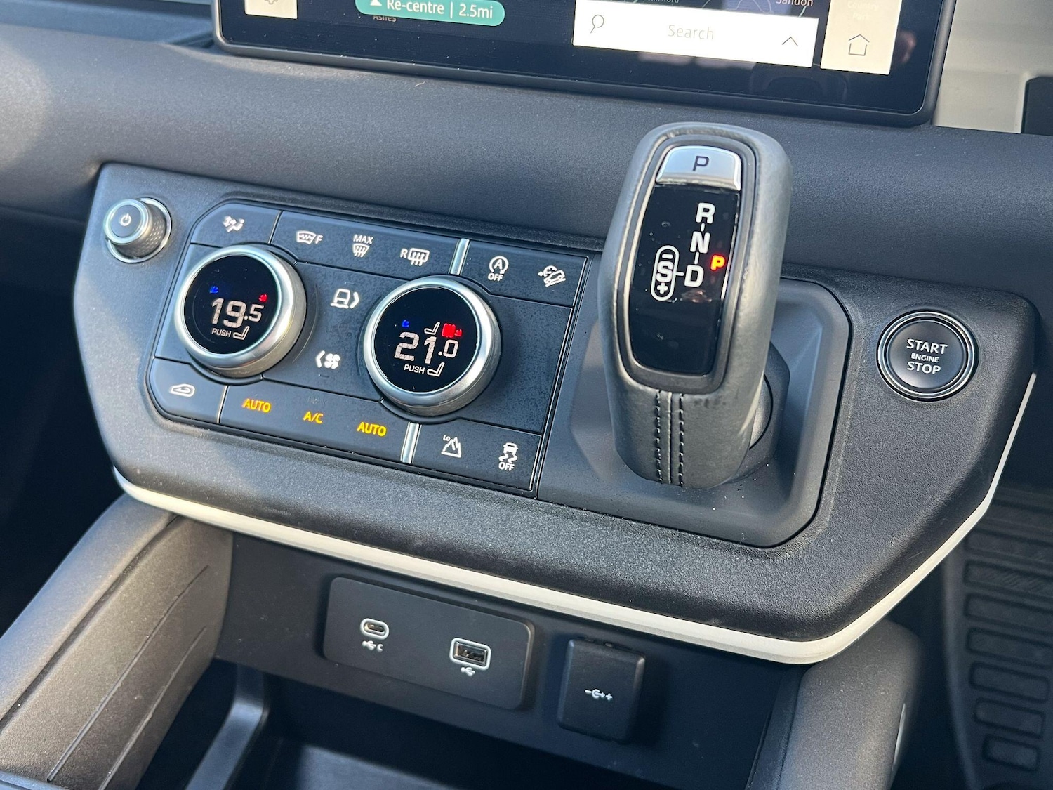 Used Land Rover Defender 90 2023 for sale - 76701068: Photo 41