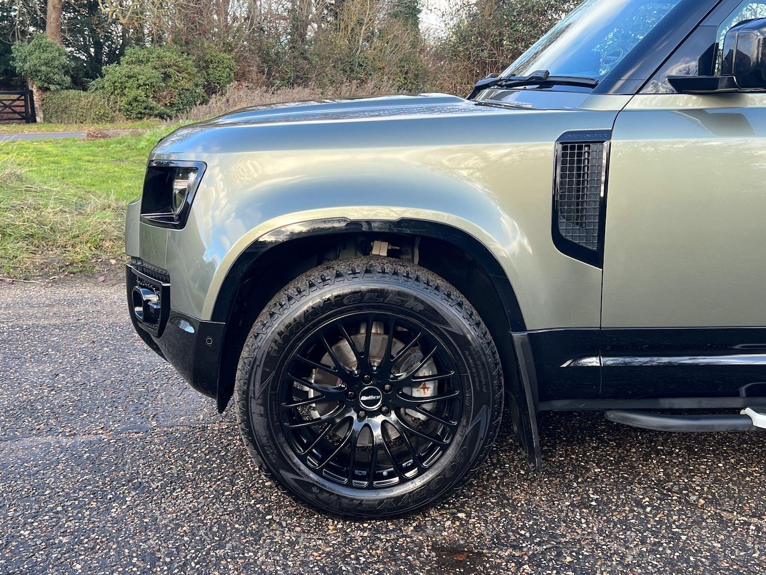 Used Land Rover Defender 90 2023 for sale - 76701068: Photo 5