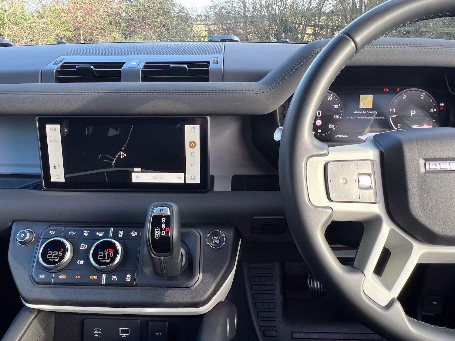 Used Land Rover Defender 90 2023 for sale - 76701068: Photo 8