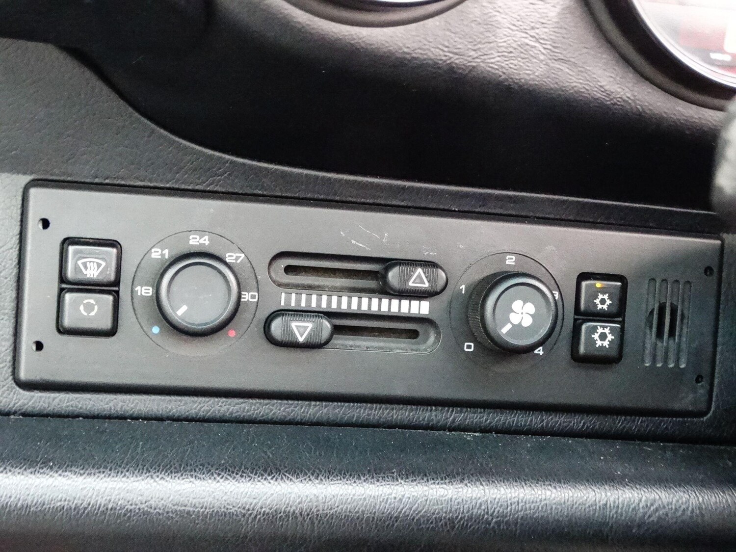 Used Porsche 911 for sale - 78204285: Photo 16