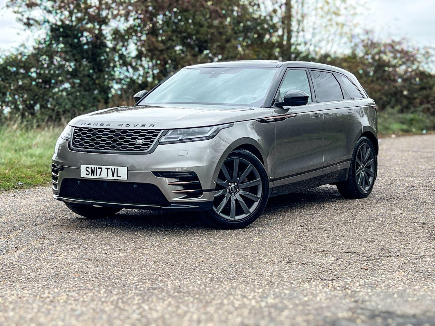 Used Land Rover Range Rover Velar 2017 for sale - 76398184: Photo 1
