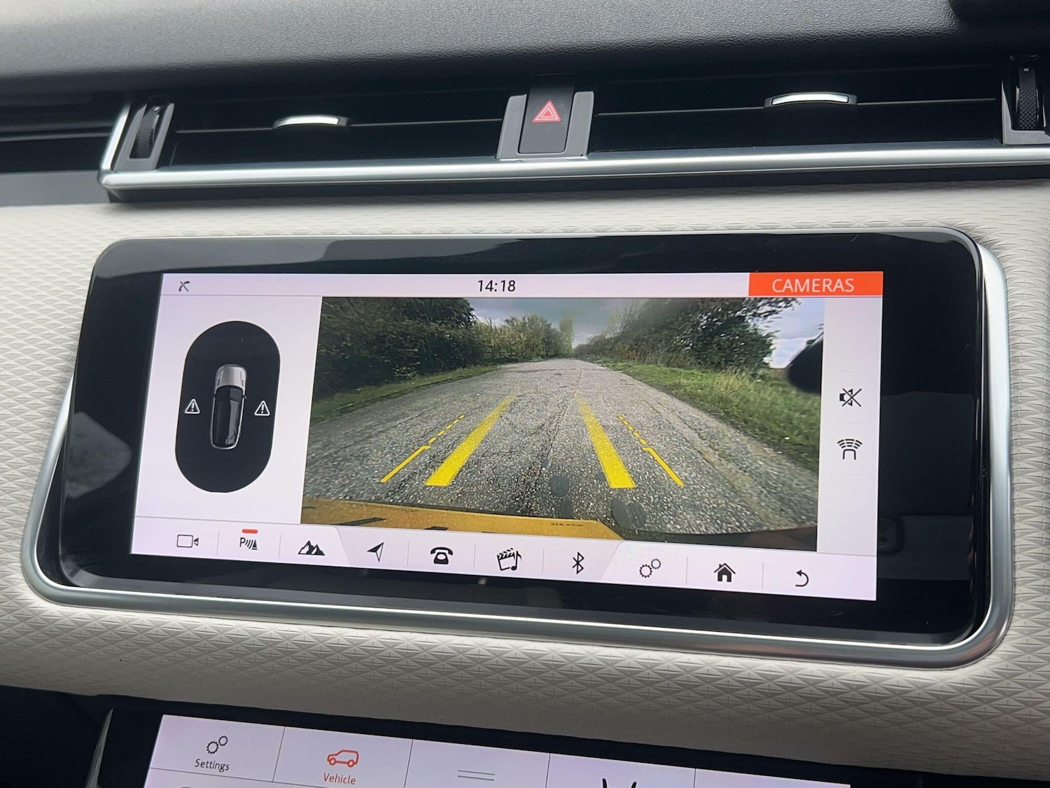 Used Land Rover Range Rover Velar 2017 for sale - 76398184: Photo 21