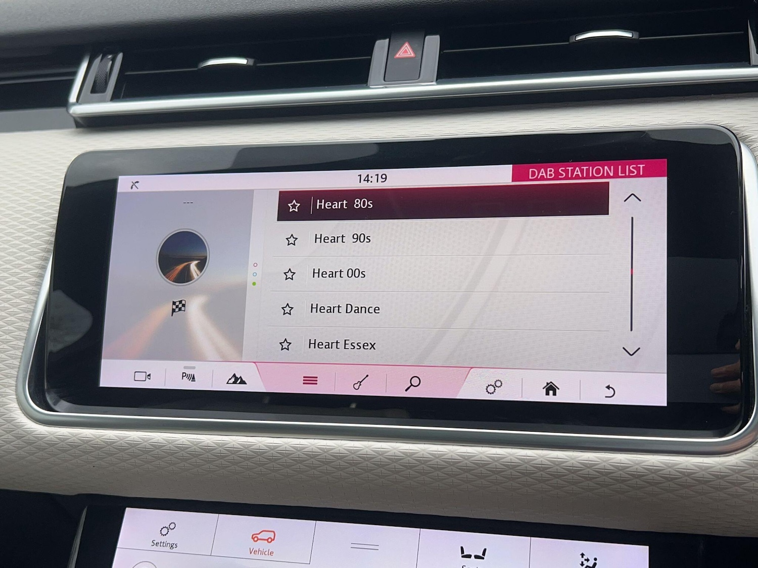 Used Land Rover Range Rover Velar 2017 for sale - 76398184: Photo 23