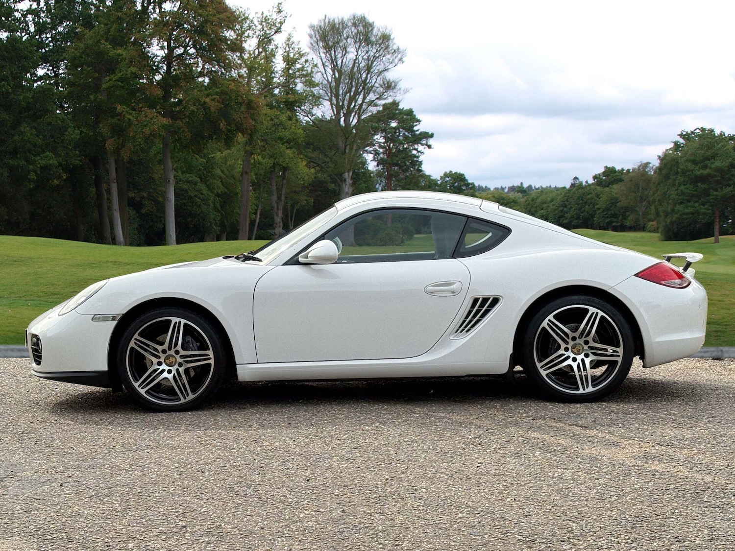 Used Porsche Cayman 2011 for sale - 76562499: Photo 2
