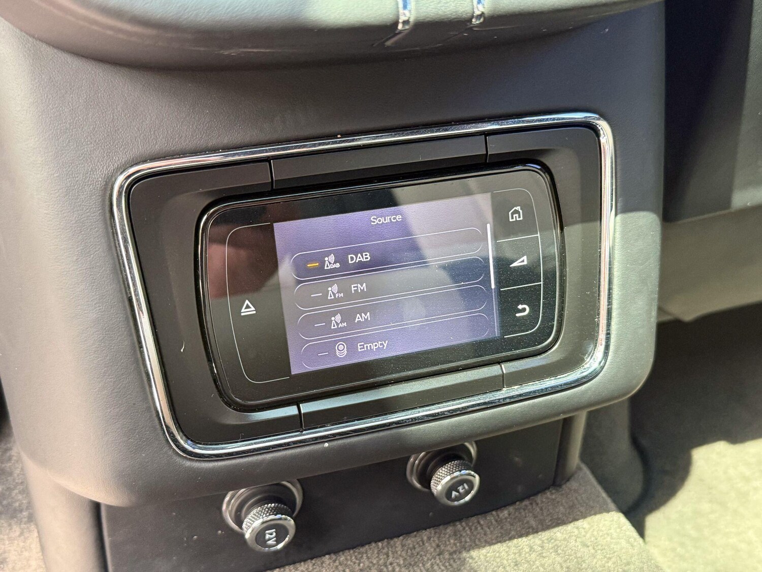 Used Bentley Bentayga 2017 for sale - 76424425: Photo 21