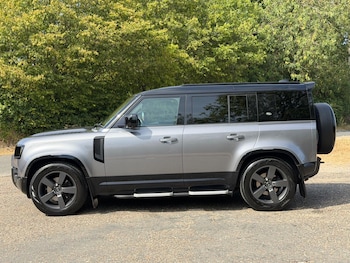 Used Land Rover Defender 2022 for sale - 79484772: Photo