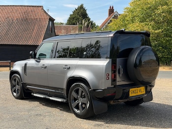 Used Land Rover Defender 2022 for sale - 79484772: Photo