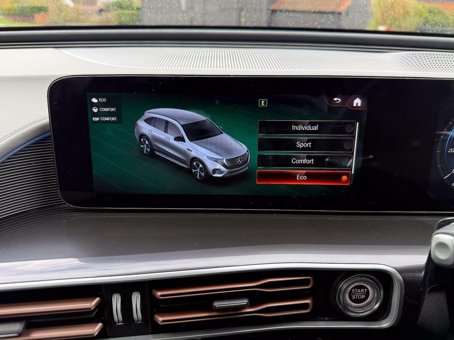 Used Mercedes-Benz EQC 2022 for sale - 77510045: Photo 25