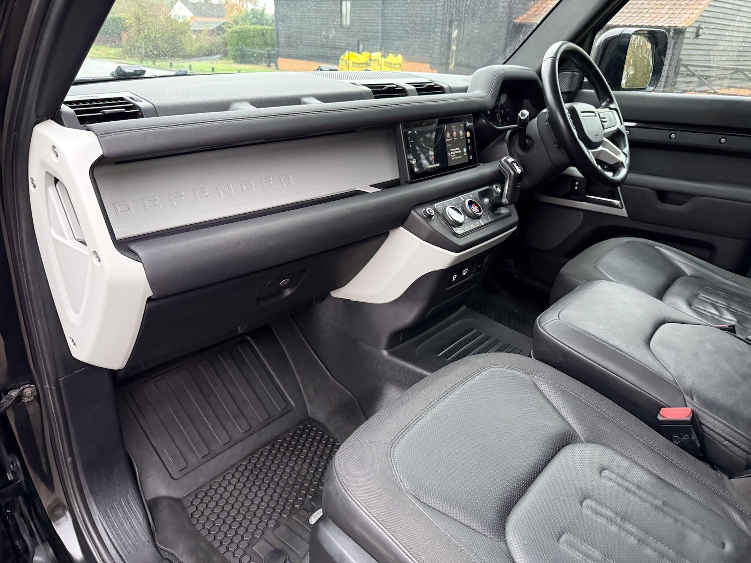 Used Land Rover Defender 2021 for sale - 77039925: Photo 11