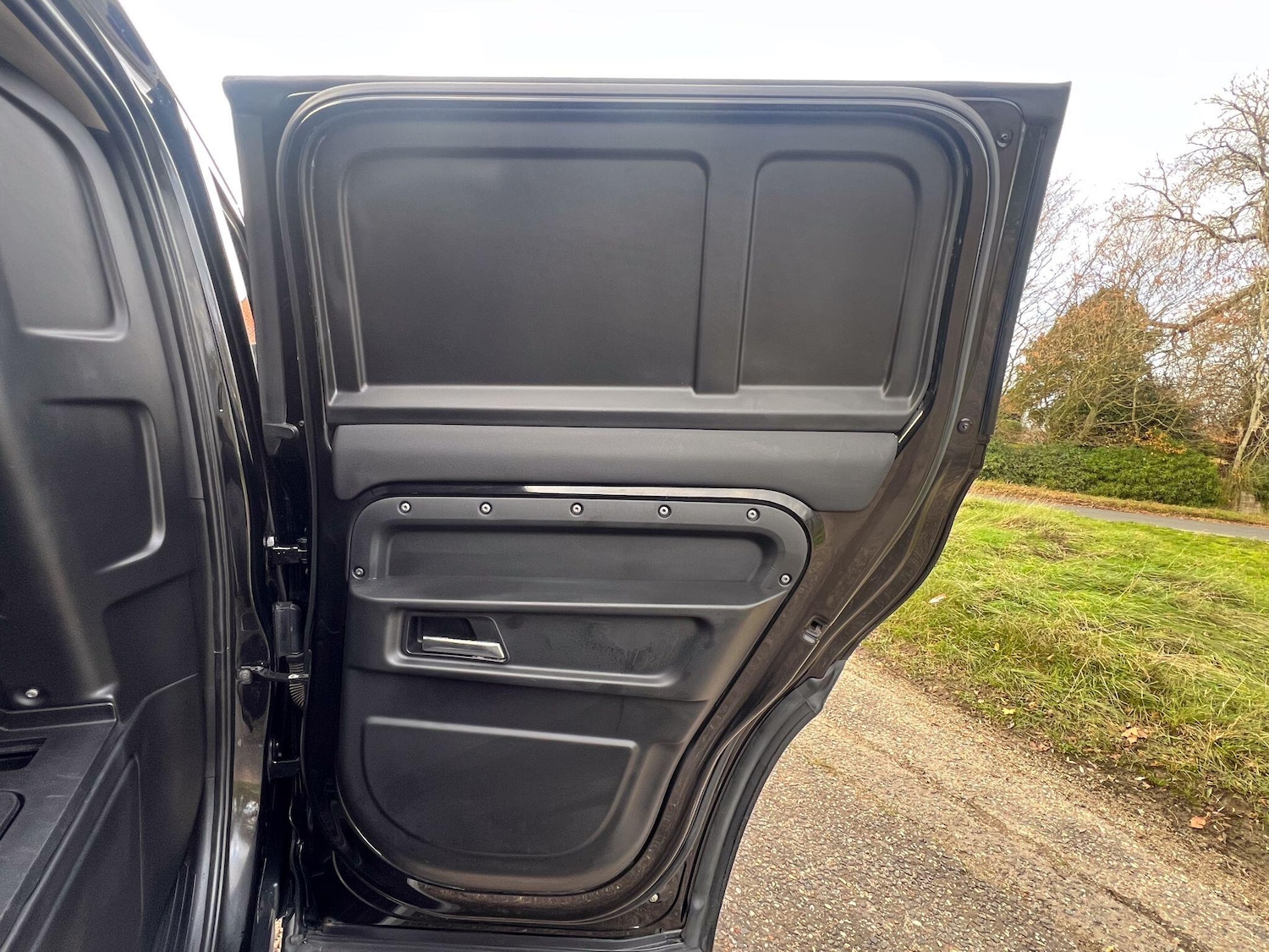 Used Land Rover Defender 2021 for sale - 77039925: Photo 26