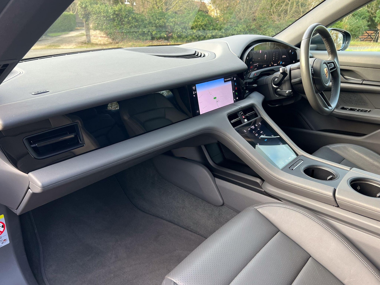 Used Porsche Taycan 2022 for sale - 76613201: Photo 10