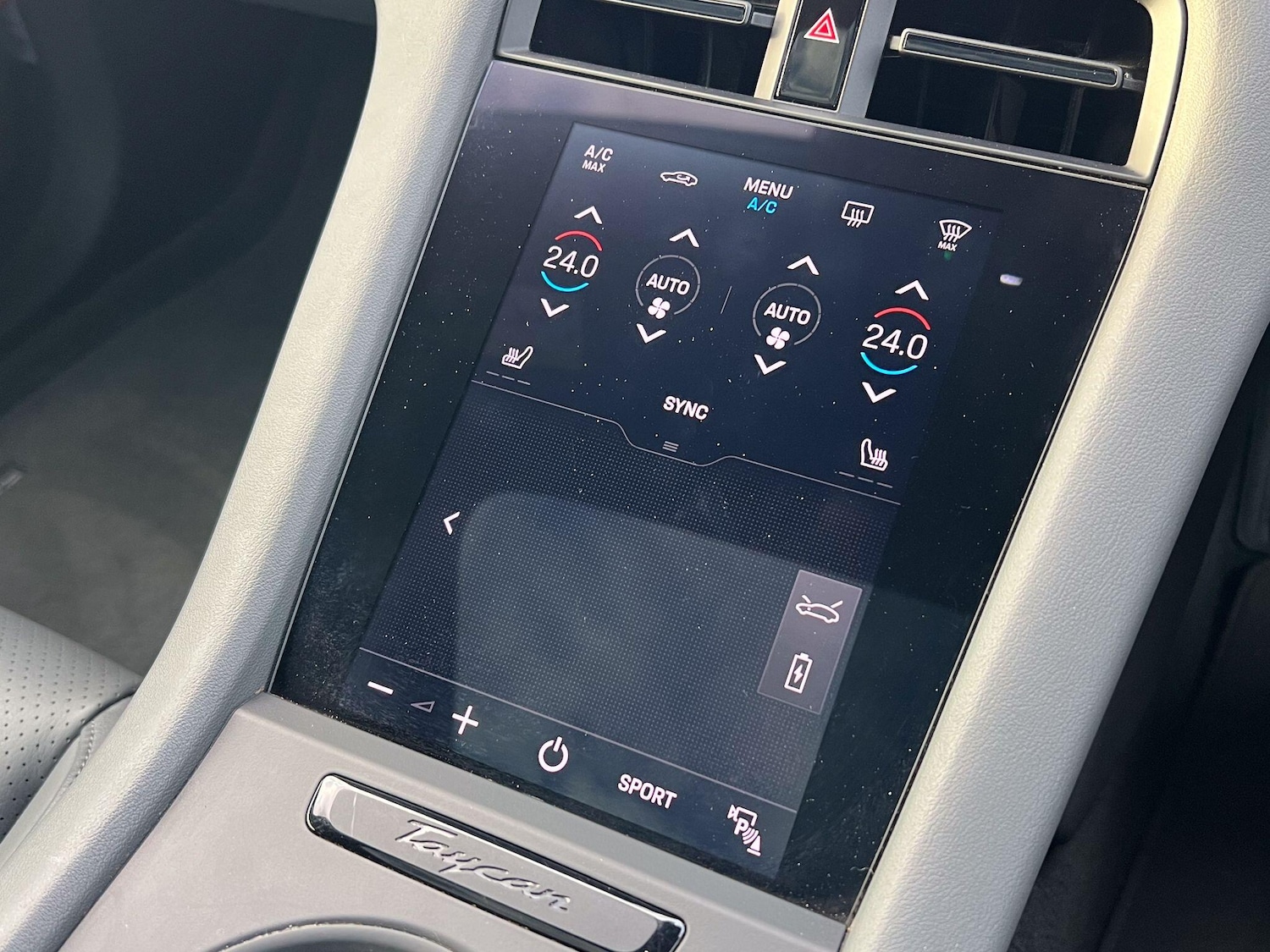 Used Porsche Taycan 2022 for sale - 76613201: Photo 34