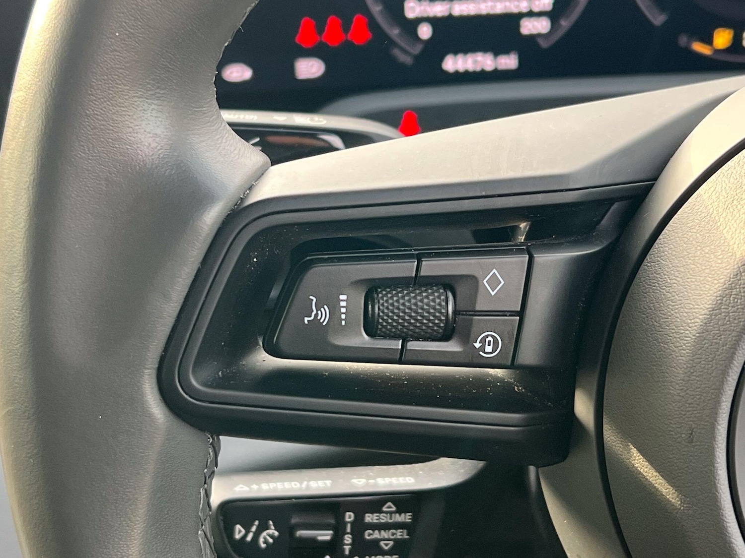 Used Porsche Taycan 2022 for sale - 76613201: Photo 36