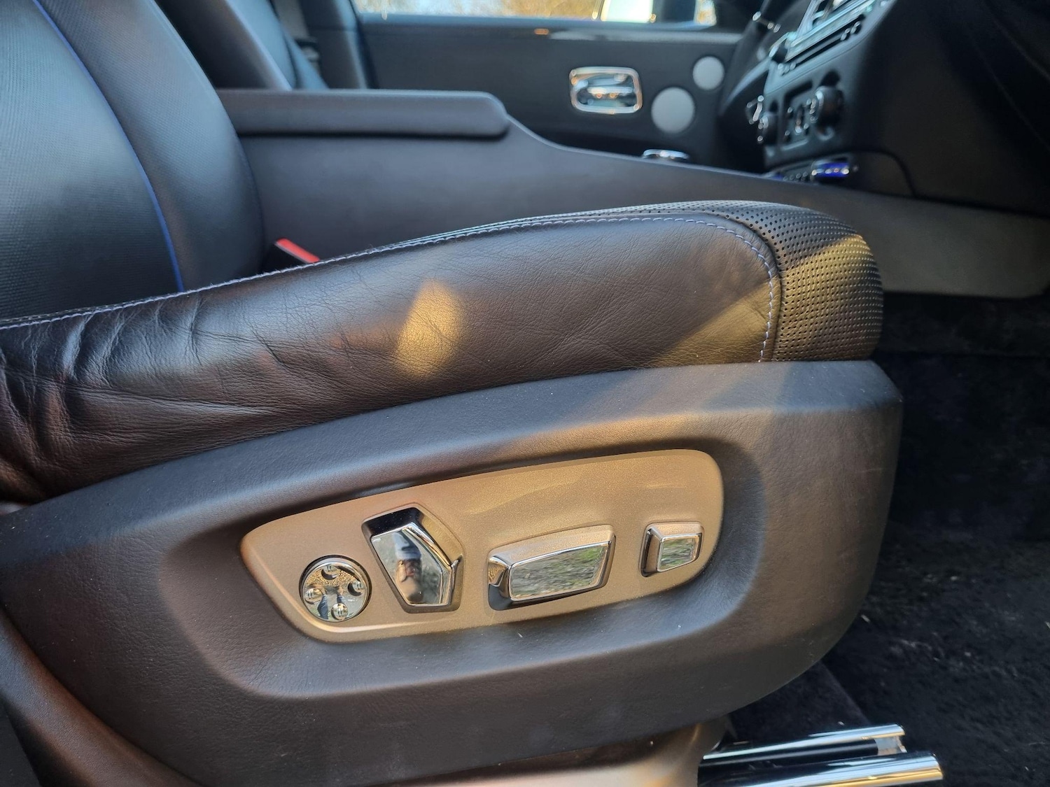 Used Rolls-Royce Ghost 2016 for sale - 76549613: Photo 20