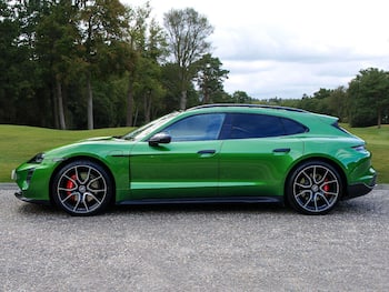 Used Porsche Taycan 2022 for sale - 79821170: Photo