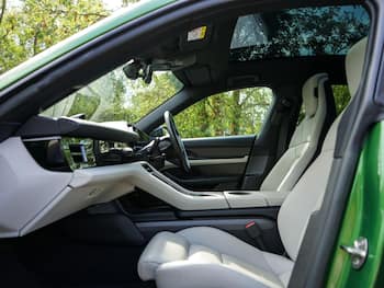 Used Porsche Taycan 2022 for sale - 79821170: Photo
