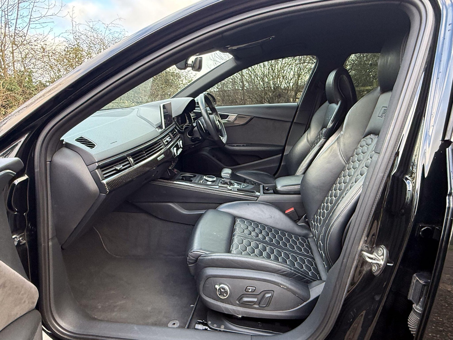 Used Audi RS4 Avant 2018 for sale - 77040926: Photo 3