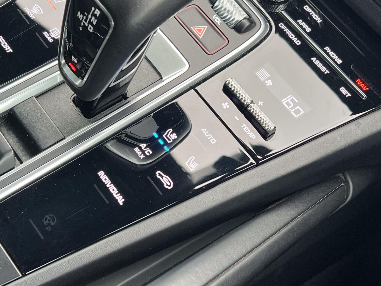 Used Porsche Cayenne 2019 for sale - 76060922: Photo 36