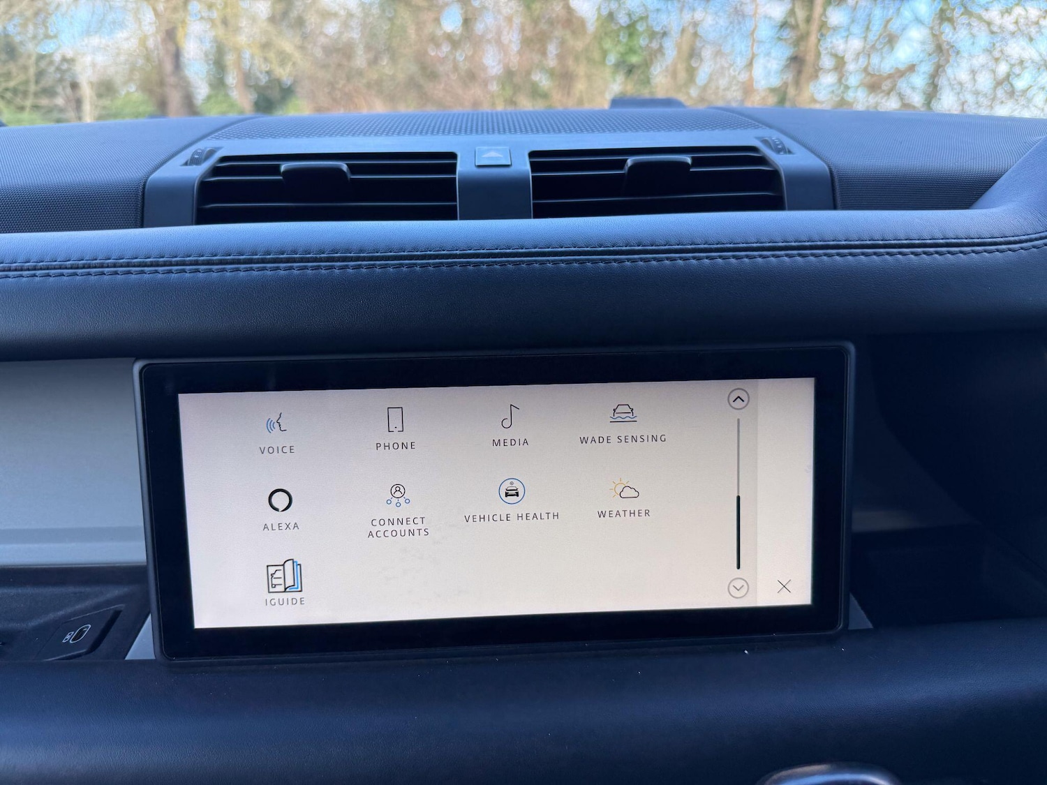 Used Land Rover Defender 110 2021 for sale - 77550239: Photo 23