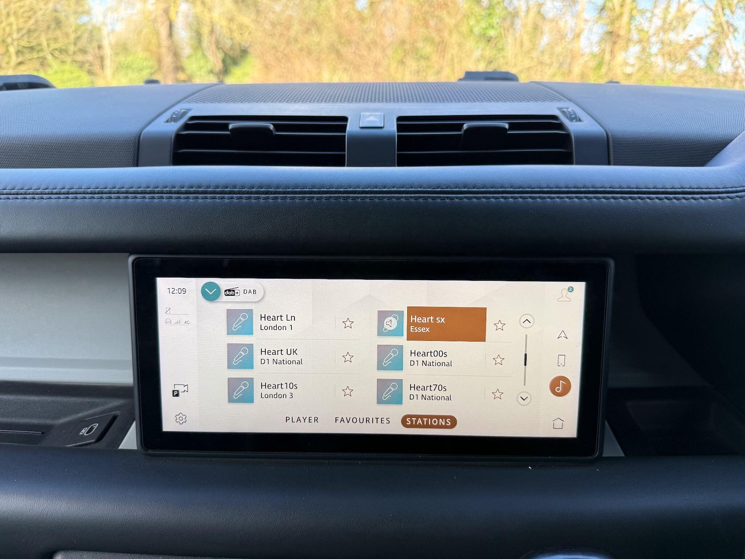 Used Land Rover Defender 110 2021 for sale - 77550239: Photo 24