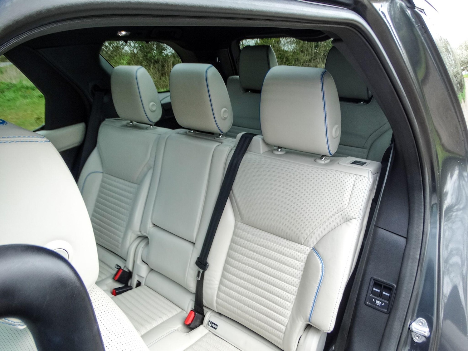 Used Land Rover Discovery 2018 for sale - 78033775: Photo 16