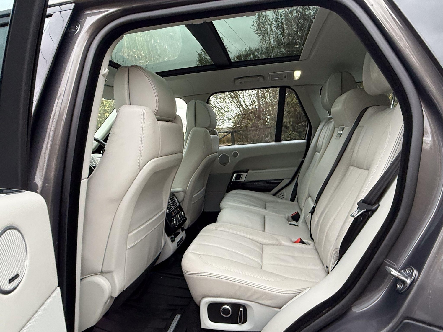 Used Land Rover Range Rover 2015 for sale - 76425271: Photo 15