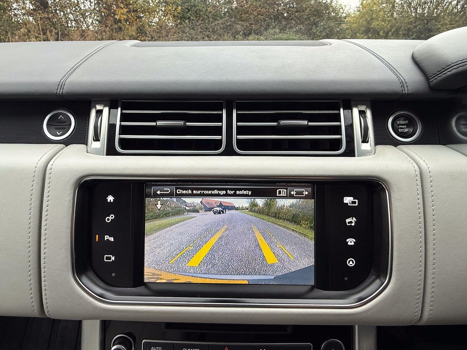 Used Land Rover Range Rover 2015 for sale - 76425271: Photo 19