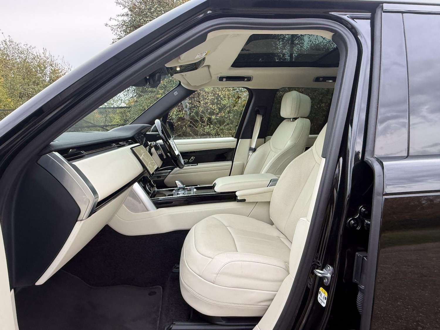 Used Land Rover Range Rover 2022 for sale - 76361525: Photo 3