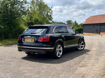 Used Bentley Bentayga 2017 for sale - 74921592: Photo