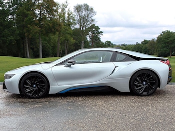 Used BMW i8 2015 for sale - 77612123: Photo