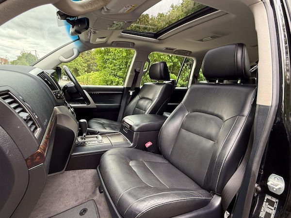 Used Toyota Landcruiser for sale - 75258055: Photo 11