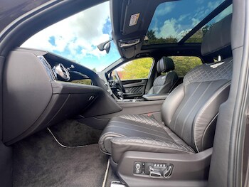 Used Bentley Bentayga 2019 for sale - 75941599: Photo
