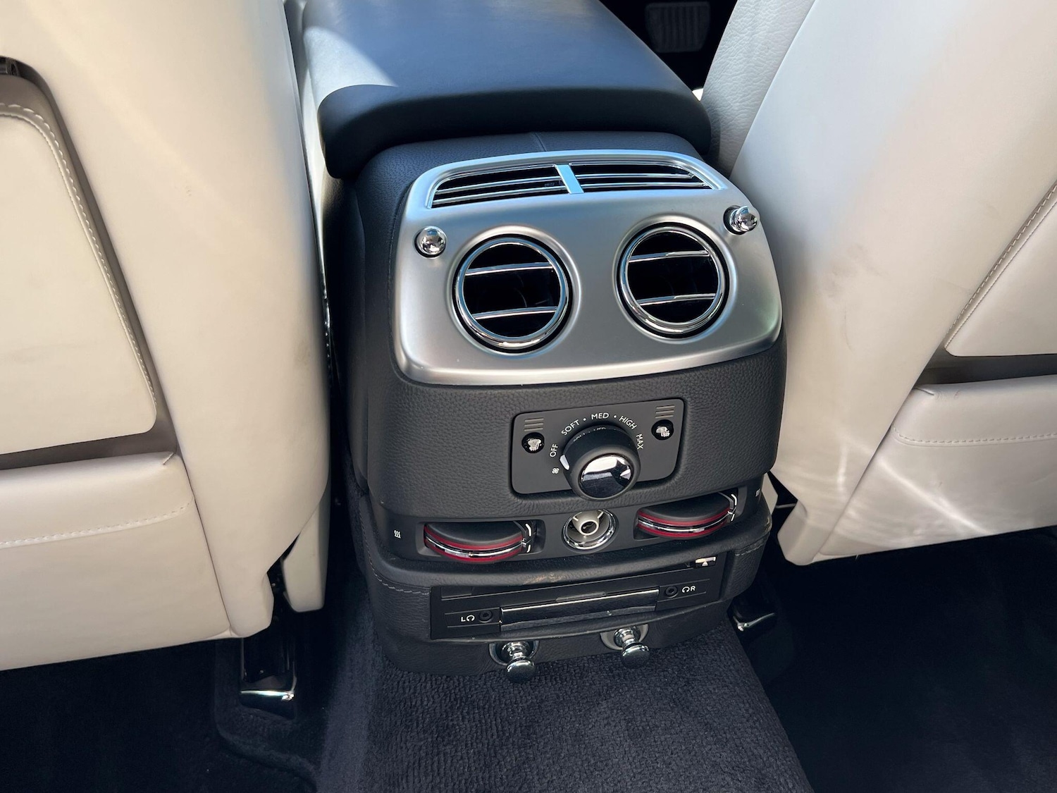 Used Rolls-Royce Ghost 2015 for sale - 75768817: Photo 29