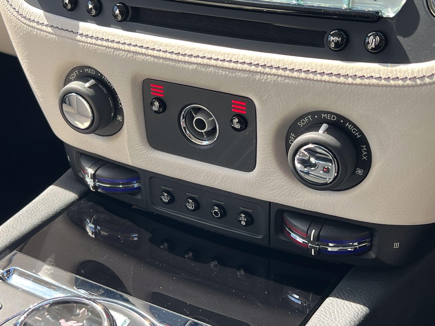 Used Rolls-Royce Ghost 2015 for sale - 75768817: Photo 37