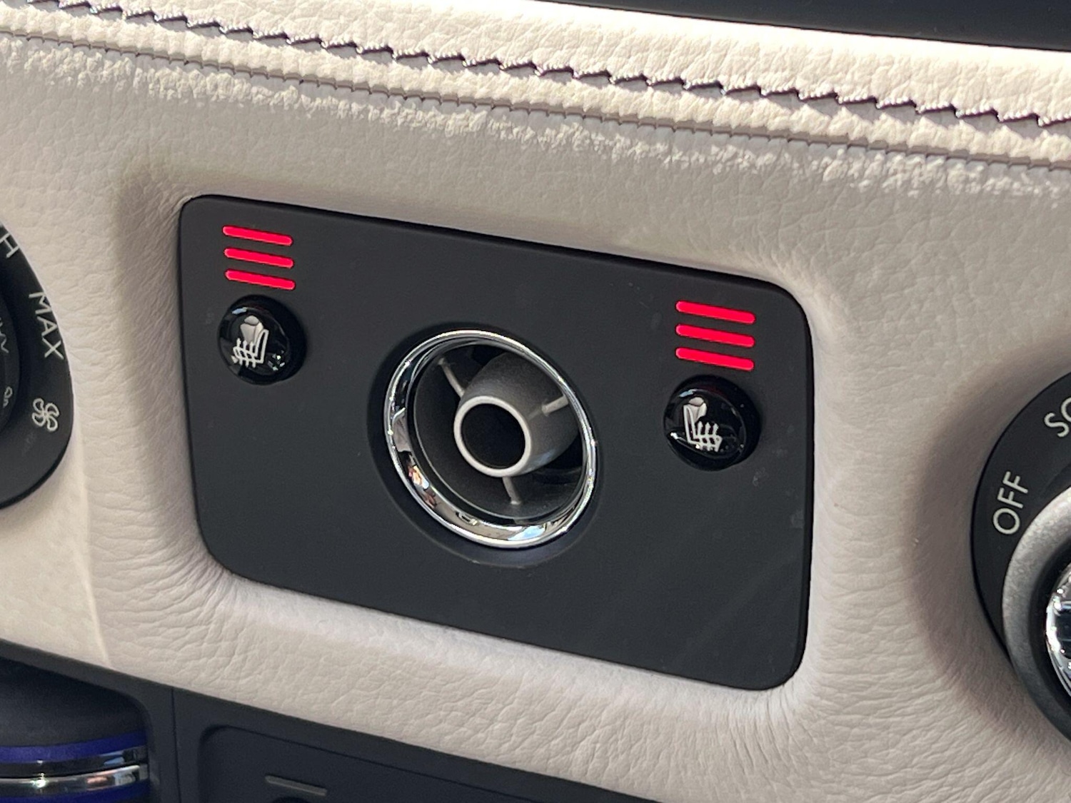 Used Rolls-Royce Ghost 2015 for sale - 75768817: Photo 40