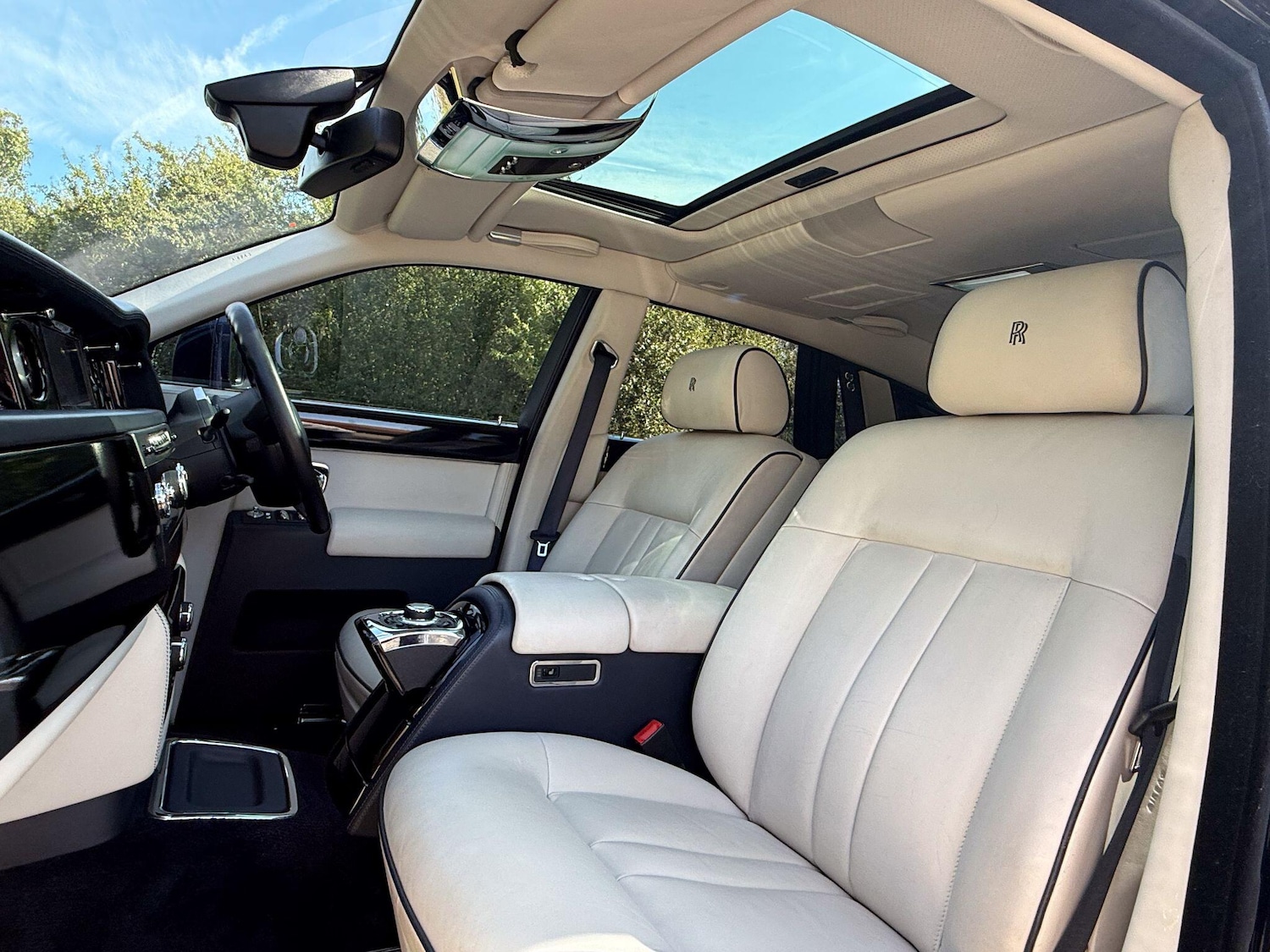 Used Rolls-Royce Phantom 2012 for sale - 76013446: Photo 16