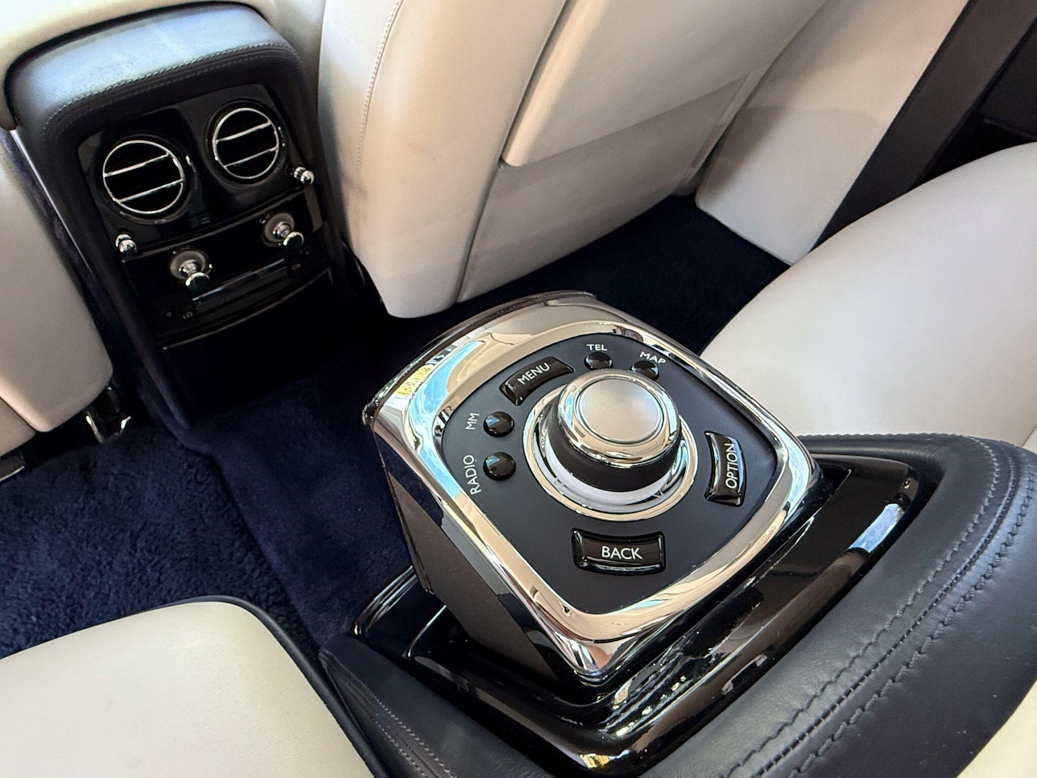 Used Rolls-Royce Phantom 2012 for sale - 76013446: Photo 23
