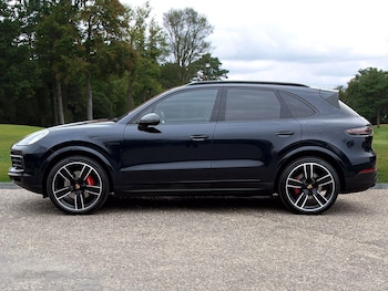 Used Porsche Cayenne 2022 for sale - 75363731: Photo