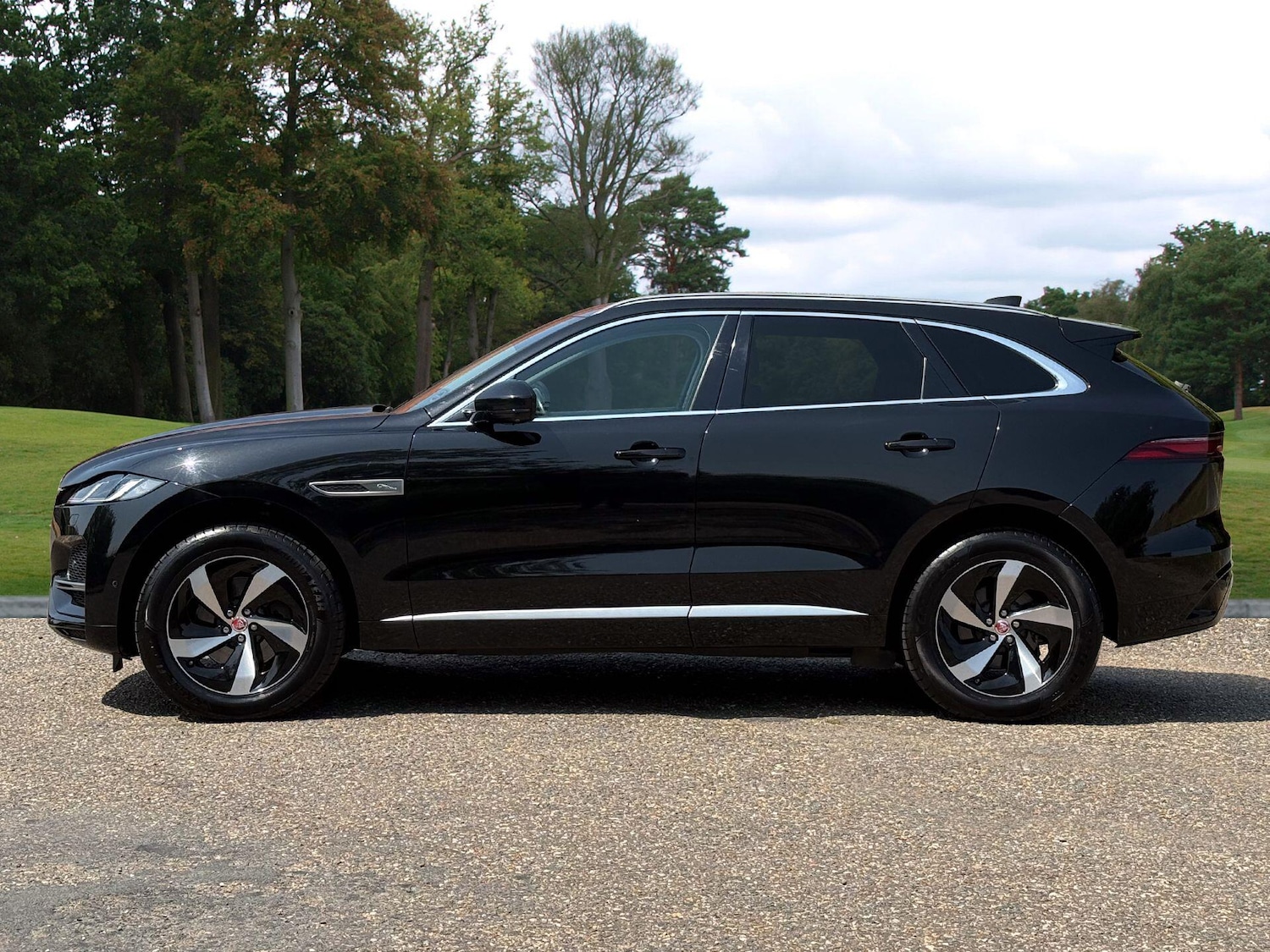Used Jaguar F-Pace for sale - 77671993: Photo 2