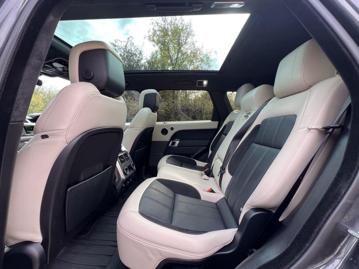 Used Land Rover Range Rover Sport 2020 for sale - 76283087: Photo 18