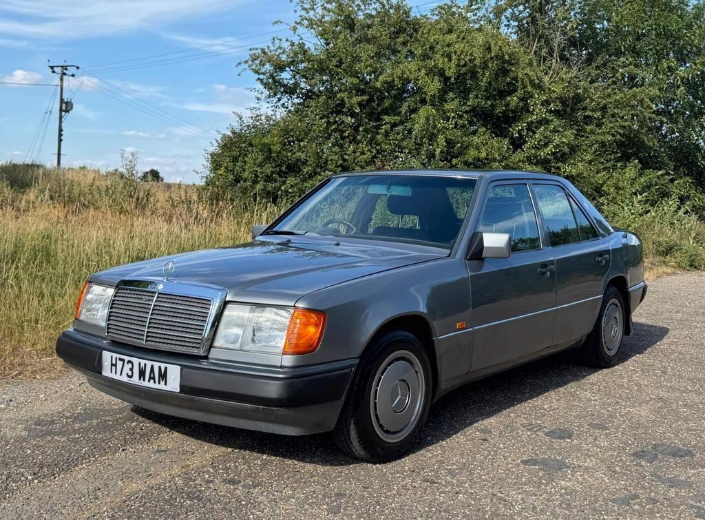 Used Mercedes-Benz 230 1990 for sale - 76059256: Photo 1