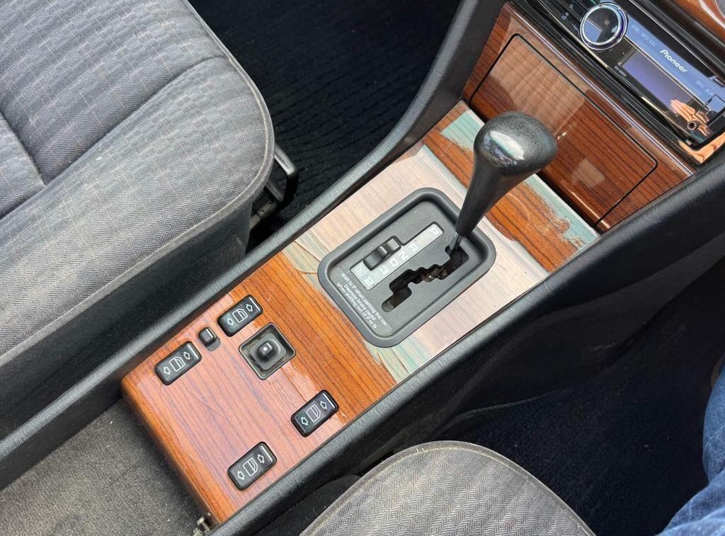 Used Mercedes-Benz 230 1990 for sale - 76059256: Photo 6
