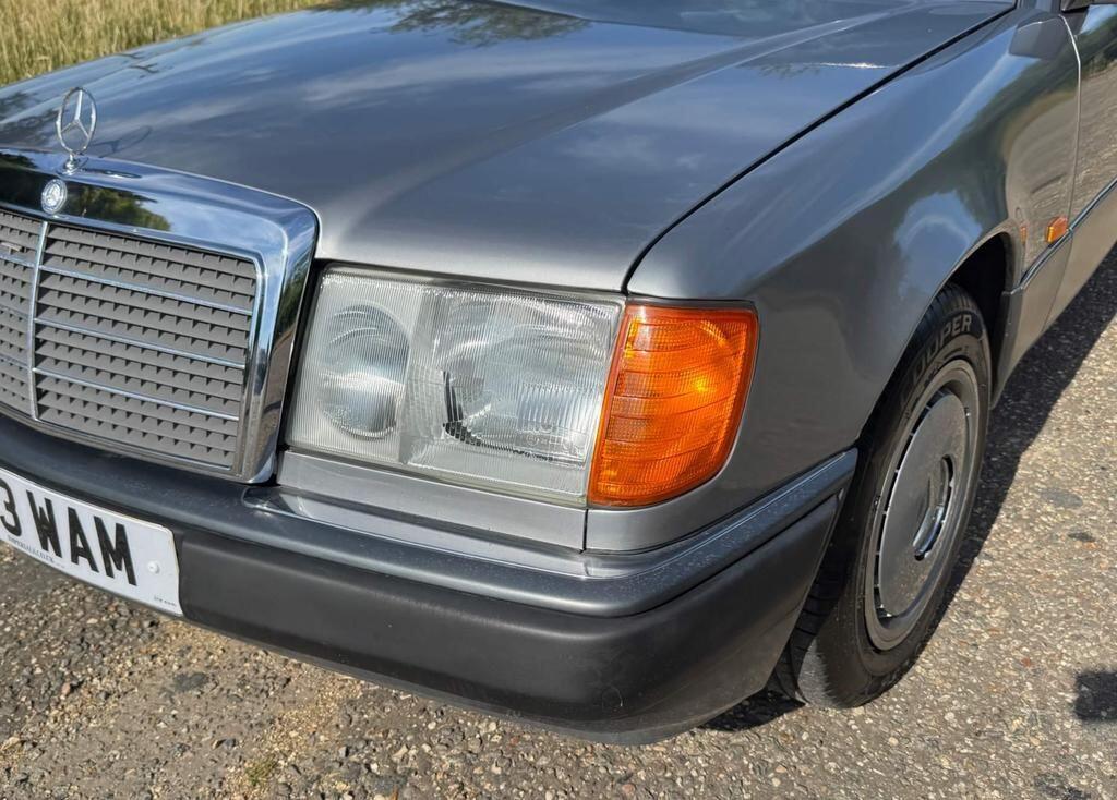 Used Mercedes-Benz 230 1990 for sale - 76059256: Photo 7