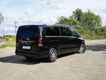 Used Mercedes-Benz V-Class 2025 for sale - 79808427: Photo